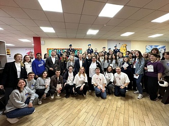 Встреча представителей города-героя Новороссийска с молодежными делегациями города-героя Москвы и города Рязани.