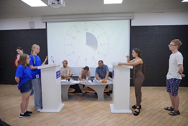 Первого августа в молодежном центре «Вектор» проходили «Другие дебаты» от штаба общественной поддержки.