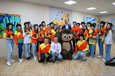 Городская делегация участников Всемирного фестиваля молодёжи встретились с главой города-героя Новороссийска Андреем Васильевичем Кравченко! 