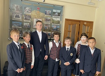 ТУРИЗМ И ПУТЕШЕСТВИЯ. ПОХОДЫ ПЕРВЫХ Поход – дело командное!