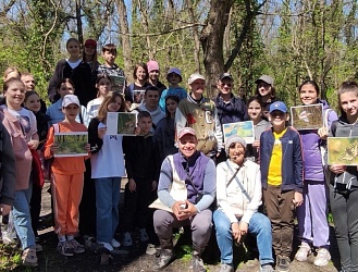 7 апреля юннатский клуб первичного отделения "Первых" ЧОУ "Гимназия №1" побывал на очень интересной экскурсии-субботнике в Цемесской роще