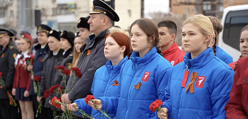 14 февраля 2026 года в городе-герое Новороссийске прошла акция Памяти Героя Советского Союза Цезаря Куникова, в которой приняли участие активисты первичного отделения Движения Первых Гимназии №1.