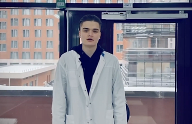 С юбилеем Гимназию поздравлять выпускники разных лет!