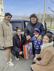 Завершился благотворительный новогодний марафон  " Подари ребёнку праздник"