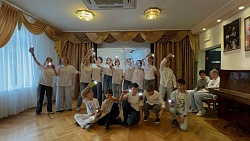 25 ноября в Гимназии состоялся ежегодный танцевальный батл,посвященный джинсовому дню! 