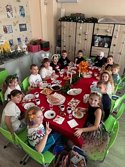 Одна из самых любимых традиций в гимназии - День Чая. 