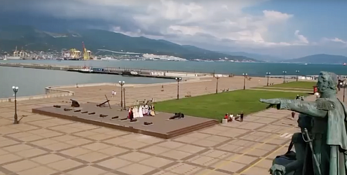 Сегодня, 12 сентября, важный день для нашего города. Прошло 187 лет с дня основания Новороссийска, и мы хотим поздравить вас с этим праздником!