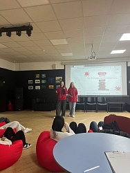 Сегодня, состоялось IV заседание муниципального Совета Первых, на котором выступила ученица 9-го класса, делегат города-героя Новороссийска, Полина Приймак.