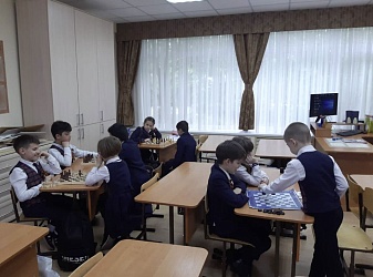 Шахматы - игра для мудрых и смелых!