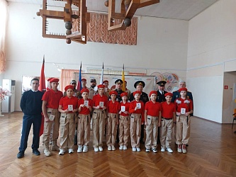 22 февраля 2025 г. 11 обучающихся Гимназии №1 были приняты в ряды юнармейцев.