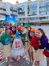 Рубрика "Шаг за шагом: путь к вершине", в которой переменовцы Гимназии №1 рассказывают свои истории успеха, продолжается.