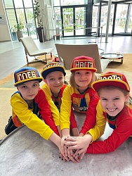 Совсем скоро у наших юных гимназистов-робототехников из команды Первых начнутся региональные соревнования по направлению "Лига Исследователей". 