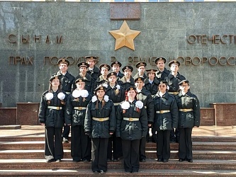 С 13 по 17 апреля ученики ЧОУ "Гимназия №1" с честью и достоинством несли Вахту Памяти на Посту №1.